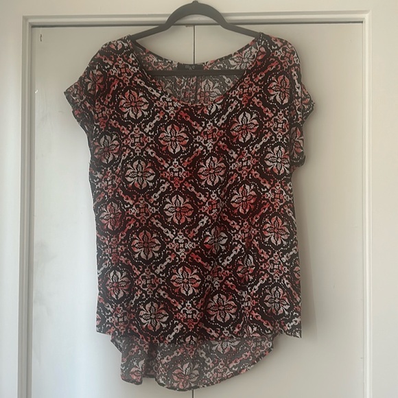 Blouse only wore a couple times. - Picture 1 of 1